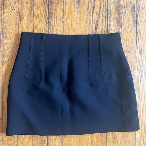 NWOT Zara Black Mini Skirt - Picture 3 of 4